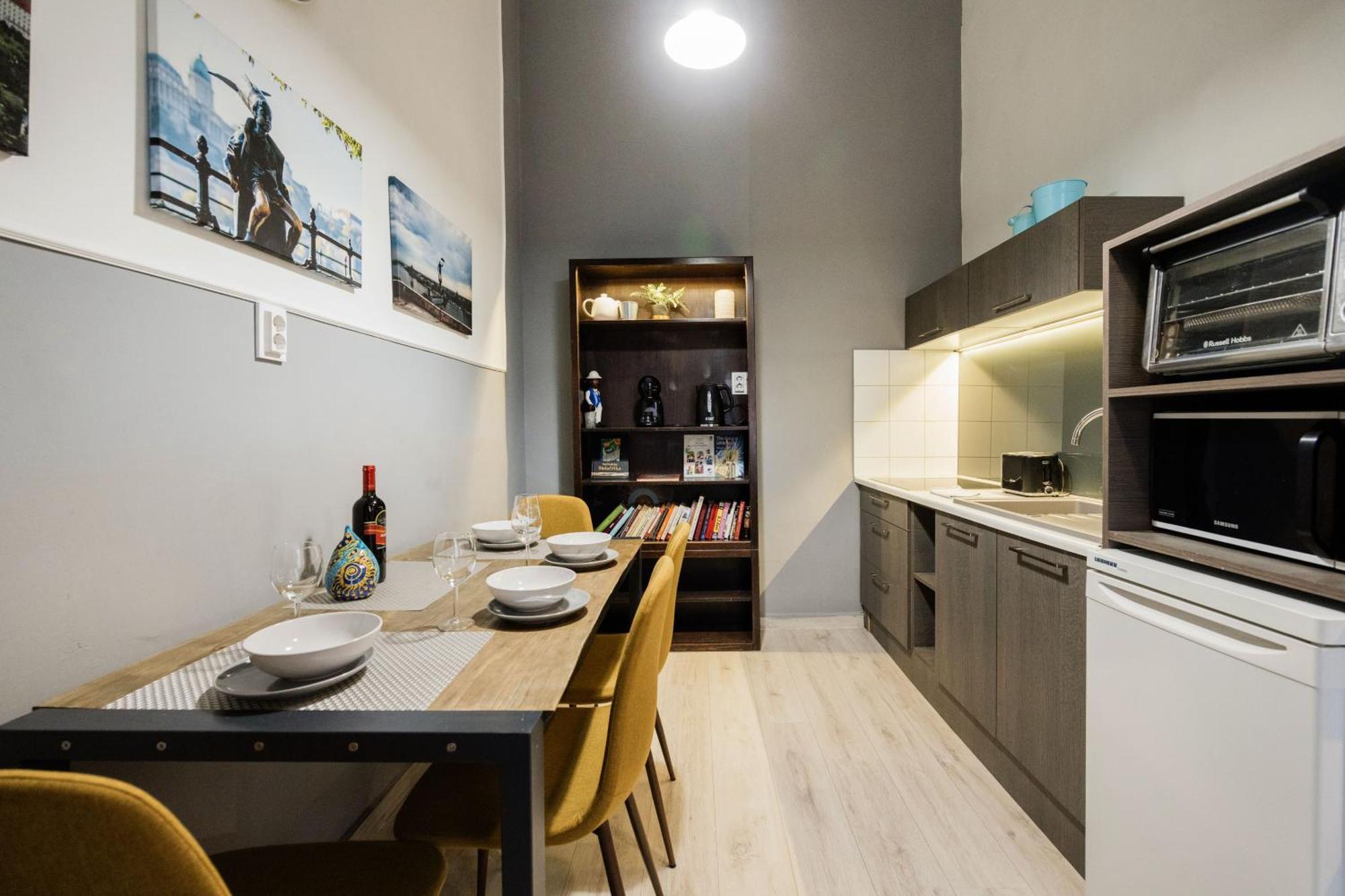 Appartement Urban Tranquillity By The Main Shopping Street à Budapest Extérieur photo